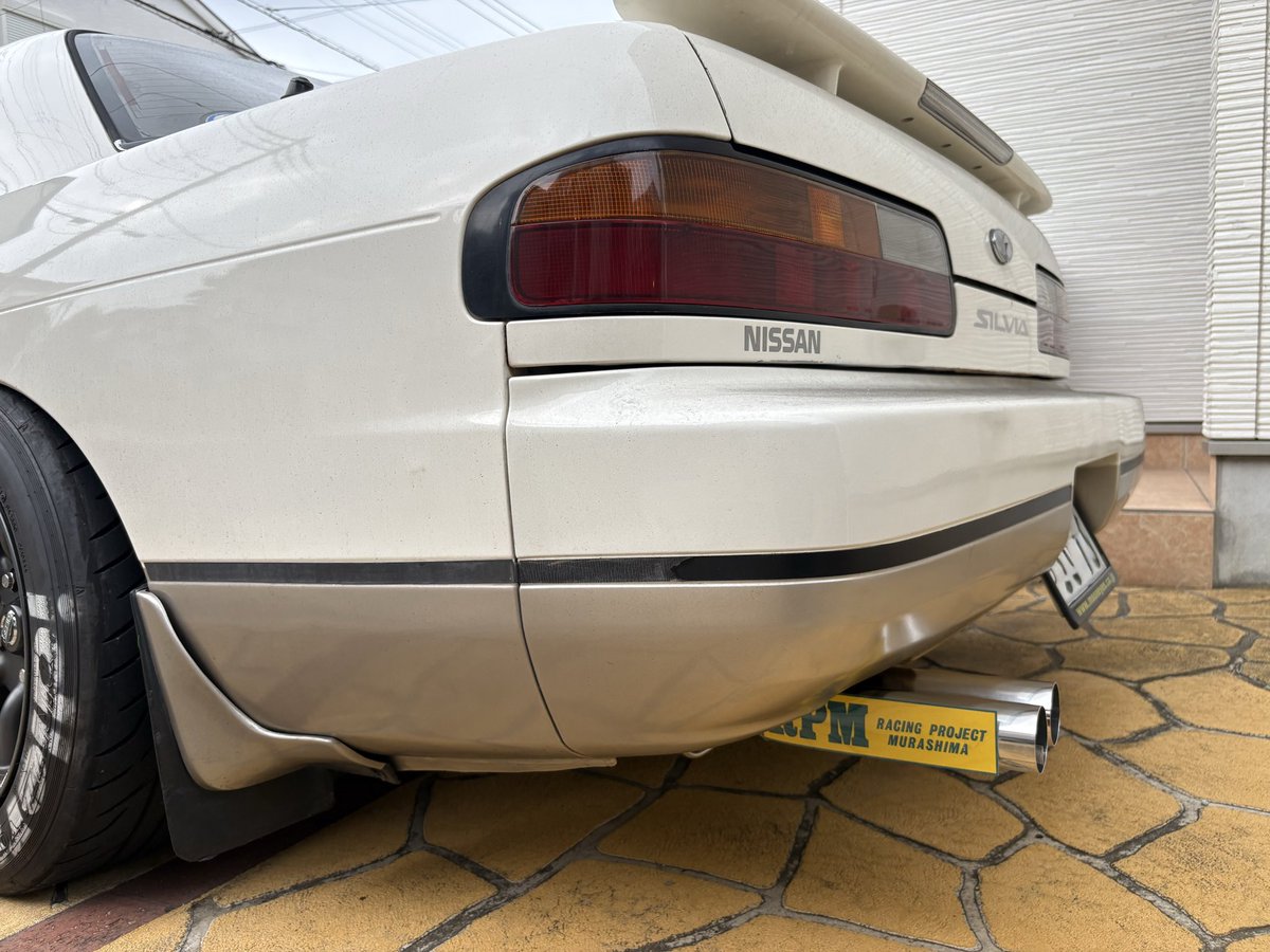 genki_ae86's tweet photo. バンパーに合わせてパイプ切れば良い感じになりそうだけどステッカーデカ過ぎた💦
小さい方にすればよかった、、 https://t.co/MUjuFS0zjB