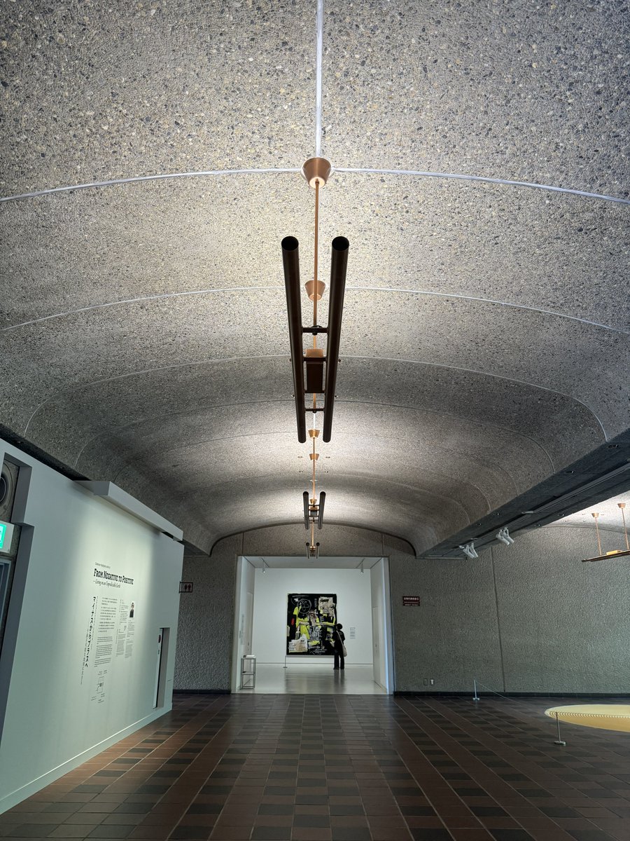 gogopaka's tweet photo. 先週初訪問した福岡市美術館。
数ある自治体美術館の中でも屈指の一館だと感じました。
特別展「トーベとムーミン展」は見合わせてコレクション展だけを観賞しました。
とにかくコレクションに品があるというのが率直な感想です。
たまたま行われていたキーファーの修復を見られたのもラッキーでした。 https://t.co/q5wJToAoie
