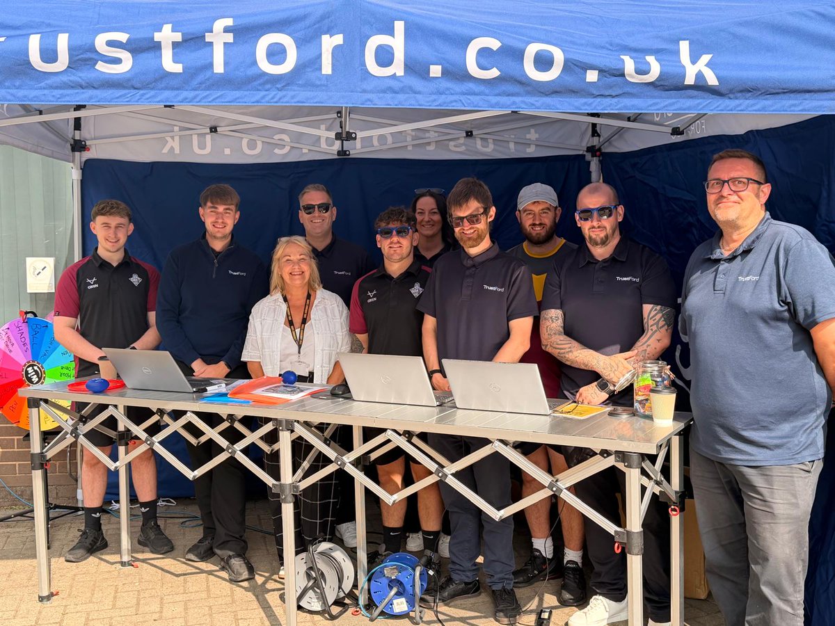 TrustFordUK's tweet photo. Our Drive for Your Community event is now underway 🎉 

Join us today at The Zone, St Andrews Road, Huddersfield and take a test drive in one of our fantastic Ford Cars or Commercial Vehicles! 🚗 For every eligible test drive, Ford will donate £30 to the @GiantsCT  😎 https://t.co/rVC5MvdxEt