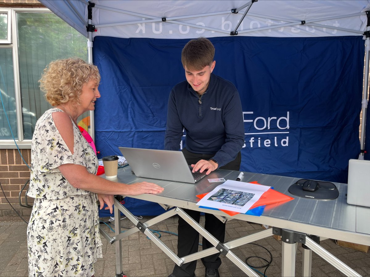 TrustFordUK's tweet photo. Our Drive for Your Community event is now underway 🎉 

Join us today at The Zone, St Andrews Road, Huddersfield and take a test drive in one of our fantastic Ford Cars or Commercial Vehicles! 🚗 For every eligible test drive, Ford will donate £30 to the @GiantsCT  😎 https://t.co/rVC5MvdxEt