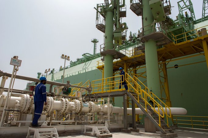 CruxTimes's tweet photo. 🇵🇰 Pakistan is scrambling for LNG as the Iran war disrupts shipments from Qatar through the Strait of Hormuz. Spot cargoes are costly, but Islamabad has no choice — energy security is on the line. #Pakistan #LNG #EnergyCrisis #IranConflict https://t.co/nFmtY8y59u