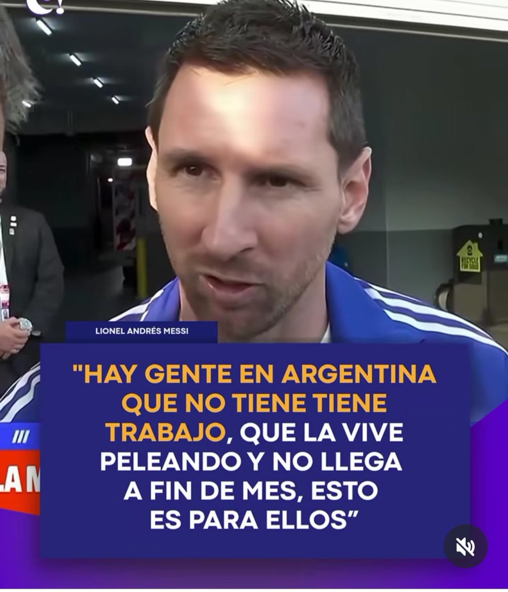 SoyPROpuro's tweet photo. Sos un grande, pibe.

#GraciasMessi. https://t.co/LbEzWoGy5w