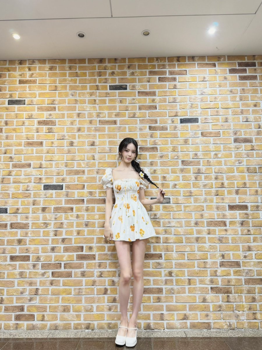 izna_offcl's tweet photo. [iznaPIC📷]

2026.07.17 KBS2 <뮤직뱅크>

#izna #이즈나
#BANGJEEMIN #방지민 https://t.co/kH4Y3h5ywR