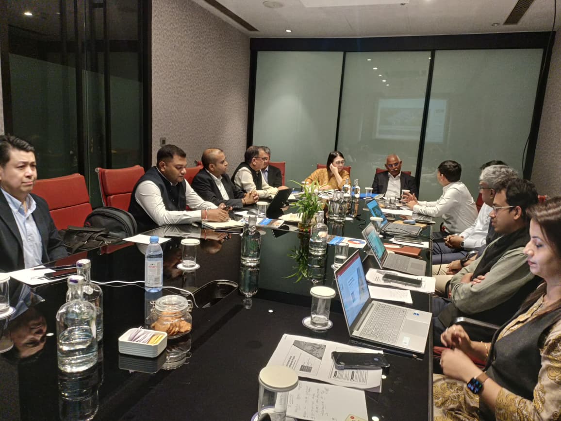 ahidms's tweet photo. Dr. Siddharth Singh,IAS, Comm &amp; Secy,MERD cum Project Director, #AHIDMS,presented an overview of the #ASTHA Project to Mr. L.Satya Srinivas, Executive Director, #ADB India,on 16 July'26,in the presence of Ms. Mio Oka,Country Director #ADB along with senior officials of EAP Cell. https://t.co/S7oEkTPpAo