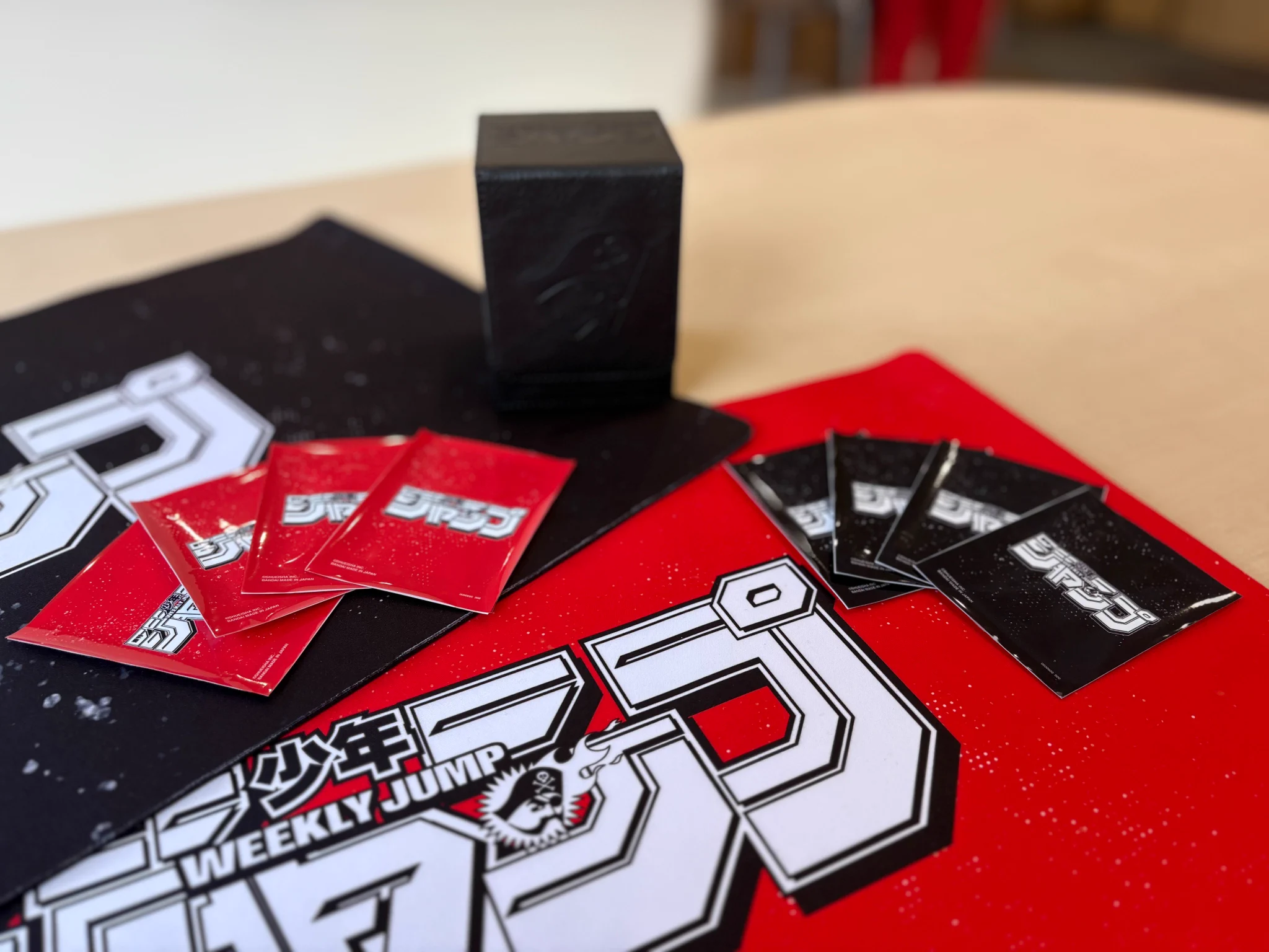 小学校の頃ジャンプに応募して届いたやつとレアカード2枚です 少年ジャンプ編集部 on X: 