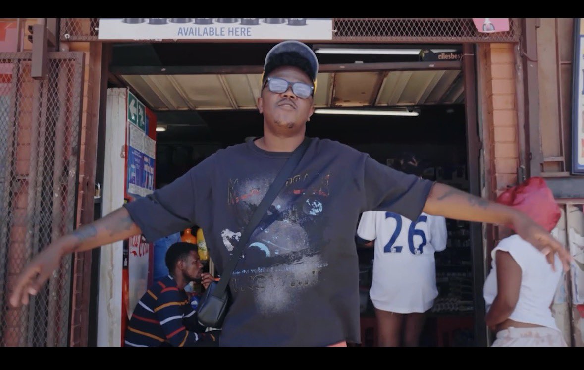 tumeloabcrazy's tweet photo. So we made top 10 most played music videos of 2026 on South african tv channels . Big S/O 👻 @Abutipr26 Jozi entertainment Rokem4ever Nicom Muza visuals .   Another Chance 🎊🥂🎉🕺🏻💃🏻🍾 https://t.co/u5P4BNIleS