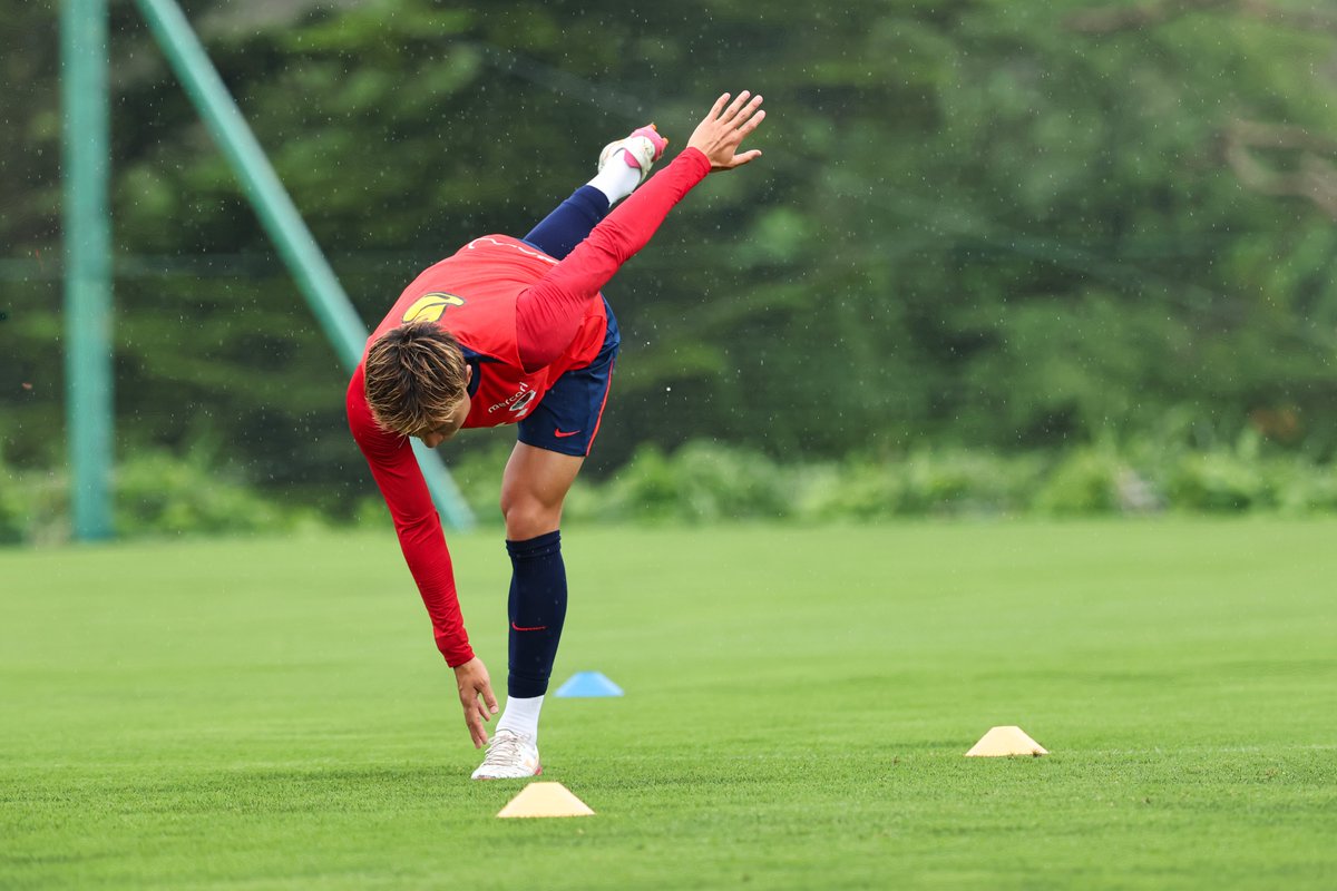 atlrs_official's tweet photo. Jヴィレッジキャンプ9日目より！

非公開練習からお届け📸

明日の最終日も非公開練習となります。

#鹿島アントラーズ #共闘 https://t.co/FkphWFV3YA