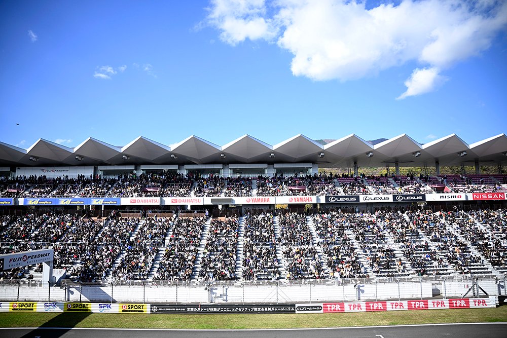 nagarasensha's tweet photo. 🎁 ながら洗車＆Fuel Fest JAPAN 2026ペアチケットプレゼント企画 🎁

【ながら洗車×Fuel Fest JAPAN 2026】
ペアチケット抽選で 5組（10名）様 にプレゼント🎉

📌 応募方法

① ながら洗車のX公式アカウント（@nagarasensha）をフォロー
② FUELFEST JAPAN 公式アカウント（@Fuelfest_JP）をフォロー
③ この投稿をリポスト
④ 応募フォームに必要事項を入力

※引用リポストも応募対象となります
※上記①〜④すべてを満たした方が抽選対象となります

🗓 応募締切

2026年7月26日（日）23:59まで

📋 応募資格

・指定条件をすべて満たした方であればどなたでも応募可能
・日本国内にお住まいの方に限ります
・未成年の方は、親権者の方の応募規約への同意が必要です
・アカウントを非公開設定にしている場合は抽選対象外となります
・2026年8月11日（火）のイベントに参加できる方

🎯 当選について

・応募期間中にご応募いただいた方の中から抽選で決定します
・当選者の方にのみ、ながら洗車公式Xアカウント（@nagarasensha）より
　2026年7月下旬頃 にダイレクトメッセージでご連絡予定です
・フォロー解除、アカウント削除等によりDMが送れない場合、当選は無効となります

⚠️ 注意事項

・Xの利用規約に反する行為、または当方が不正と判断した応募は無効とします
・偽アカウントからの連絡にはご注意ください
・ながら洗車公式、FUELFEST JAPANアカウントへの個別DMでのお問い合わせには対応できません
・抽選完了までフォローを外さないようご注意ください
・本キャンペーンはX社とは一切関係ありません

たくさんのご応募お待ちしています✨
