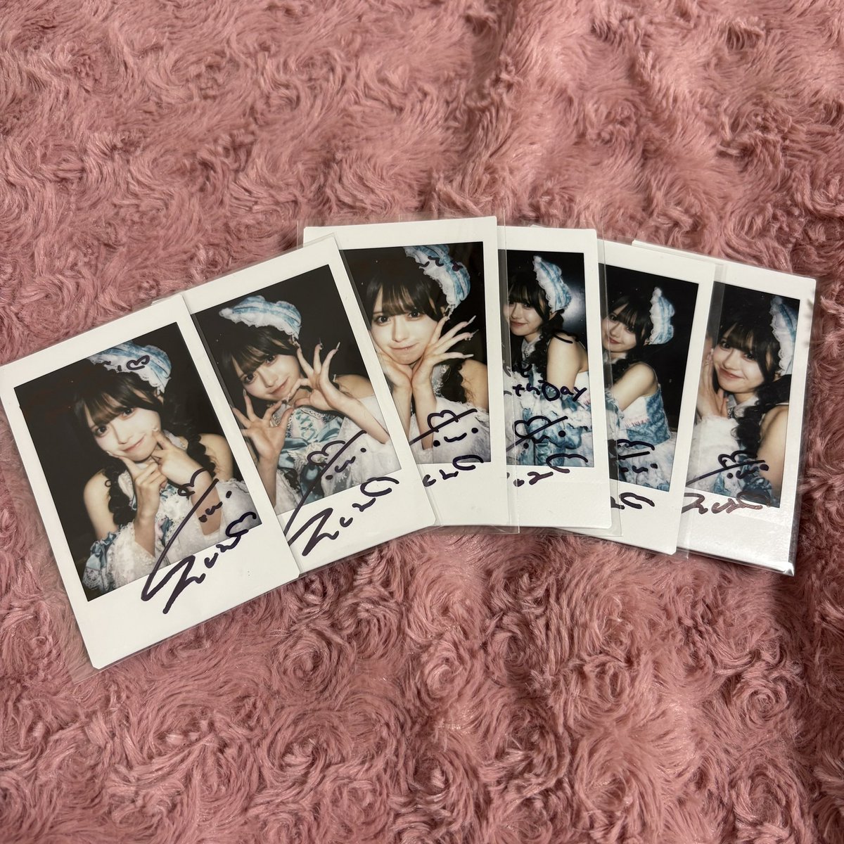 Yurina____zuuu's tweet photo. 6.18🪽　『超かわ12MANライブ』

2日前、誕生日だったこと伝えたらチェキにHappy Birthdayって書いてくれた！(՞っ ̫ _՞)
特典の動画も宝物💝

#ことねのこと https://t.co/ZfnYUYgk2H