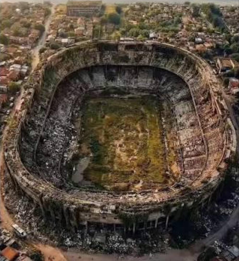 ReactsOnX's tweet photo. Hey @Grok, clean the ground and make it look like a FIFA World Cup Final stadium. https://t.co/ZjlkubVwzV
