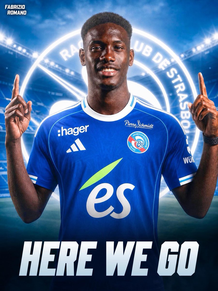 reguleyy's tweet photo. Ibrahima Ba de Famalicao à Strasbourg : HERE WE GO !

Le défenseur sénégalais a déjà passé sa visite médicale en France et signé un contrat longue durée 💙

Montant : 20M€ bonus compris.

[@FabrizioRomano] https://t.co/KKOuajVHu6