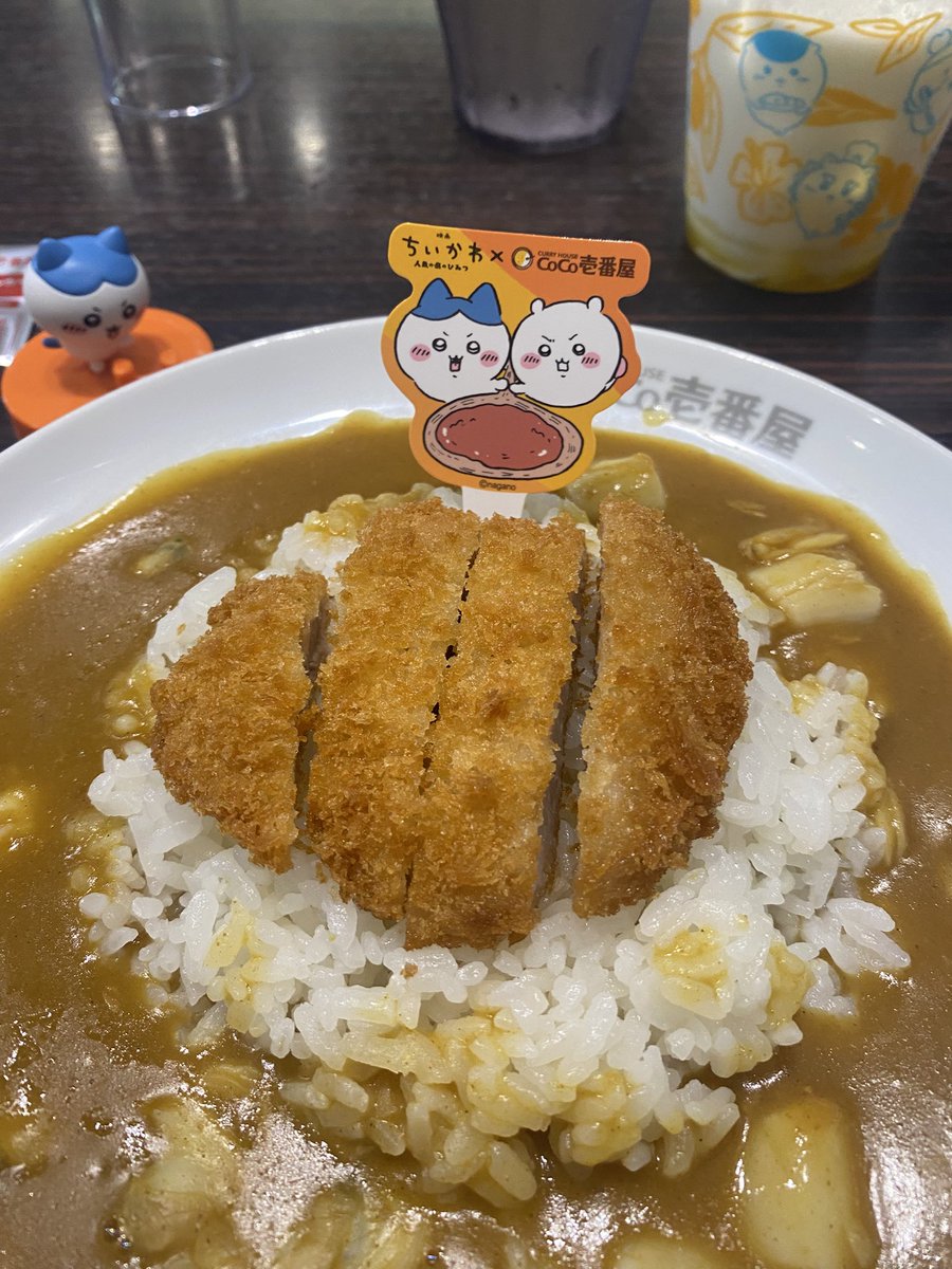 chokoryon's tweet photo. #CoCo壱ちいかわ 

アサリが良い出汁出してて好みの味でした✨️甘口にしたから美味しく食べれました😋マンゴードリンクも美味しかった😋 https://t.co/6A2x5T8pcl