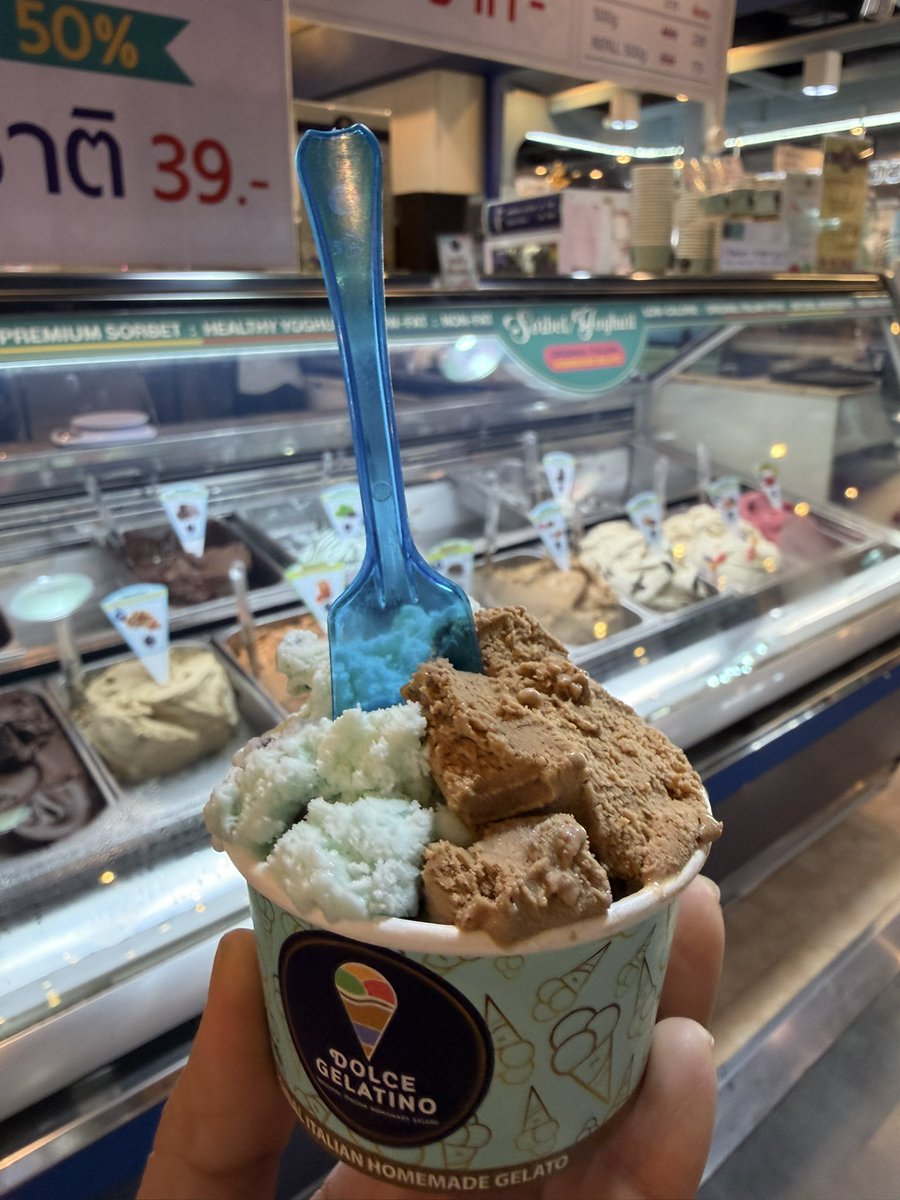 preawbillpp's tweet photo. อร่อยราคาเป็นมิตร 
โปรโมชั่นตลอดทั้งปีไปเลย🫰🏻 https://t.co/50GgqZB4eJ
