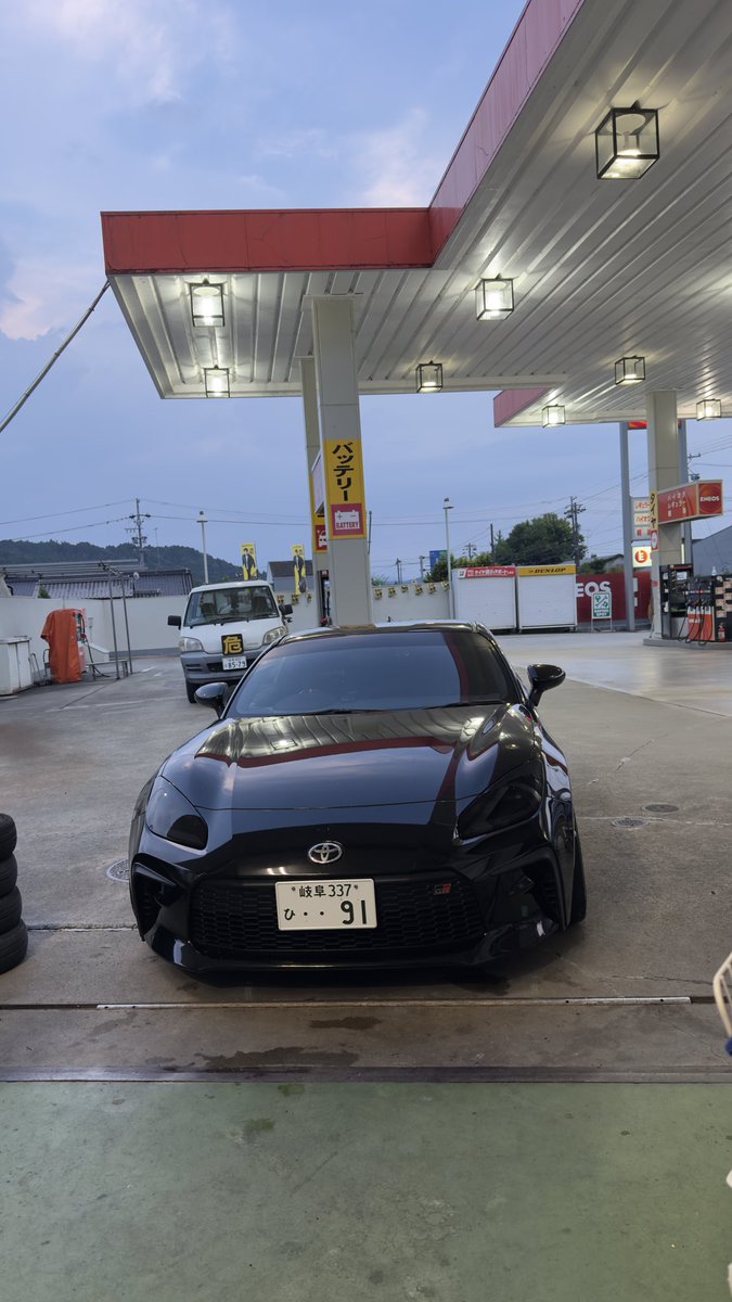 d____n_zn8's tweet photo. ほらね、ゴキブリでしょ https://t.co/g95dkVGewU