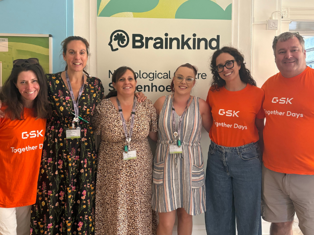 brainkinduk's tweet photo. Thank you to the wonderful volunteers from GSK who spent the day with our residents at our Stagenhoe service last week. They got involved with a sensory session, arts and crafts and even a singalong!

Find out about corporate volunteering at Brainkind at fundraising@brainkind.org https://t.co/wXPXLH2uRA