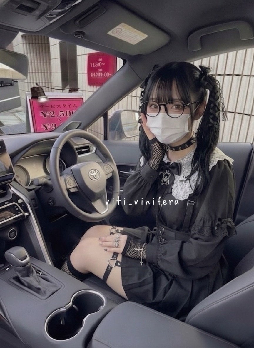 viti_vinifera's tweet photo. 無加工です...(す��消します)

ぶっちゃけ私に求められたらどうでしょうか...？？ https://t.co/UuuPnWyEjm