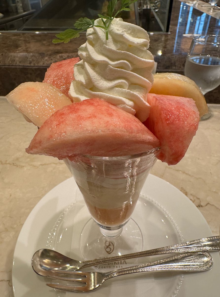 aslan35lp's tweet photo. 本日の桃活🍑😋
#日本橋かき氷フェスティバル
#千疋屋日本橋本店 https://t.co/FlCmLuqnvT