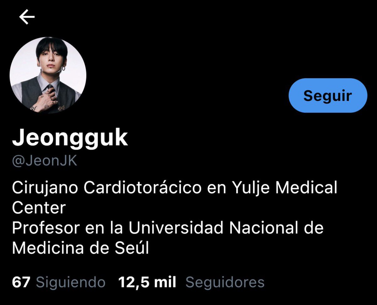 oneblckswan's tweet photo. J.k 

- 30 años 
- Egresado con honores, salió de la facultad con trabajo asegurado en el mejor hospital 
 - Le gustan dominar 
- Consulta por las mañanas y da clases por las tardes 
- Cuenta profesional y cuenta privada
- Tiene pocos amigos con los que habla aveces https://t.co/iT2i3QGgFS