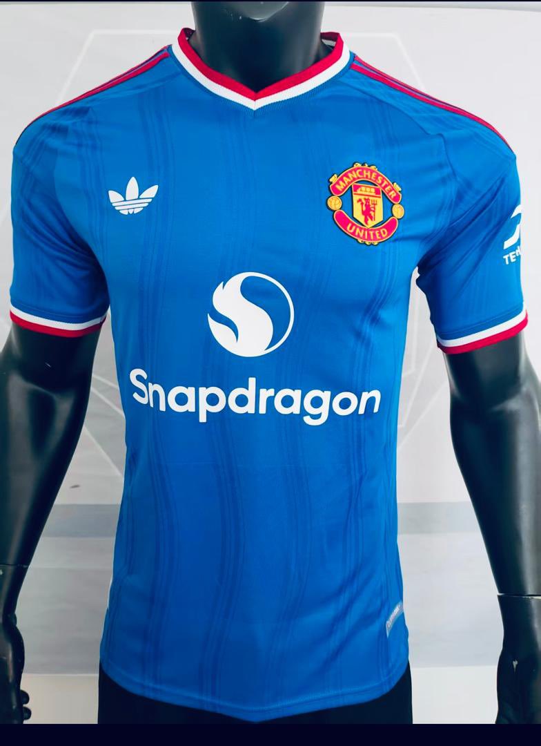 NuwatuhaProssy's tweet photo. REPOST 🙏🏾
Manchester United fans 🙏🏾 https://t.co/aRlo6ZkNSE