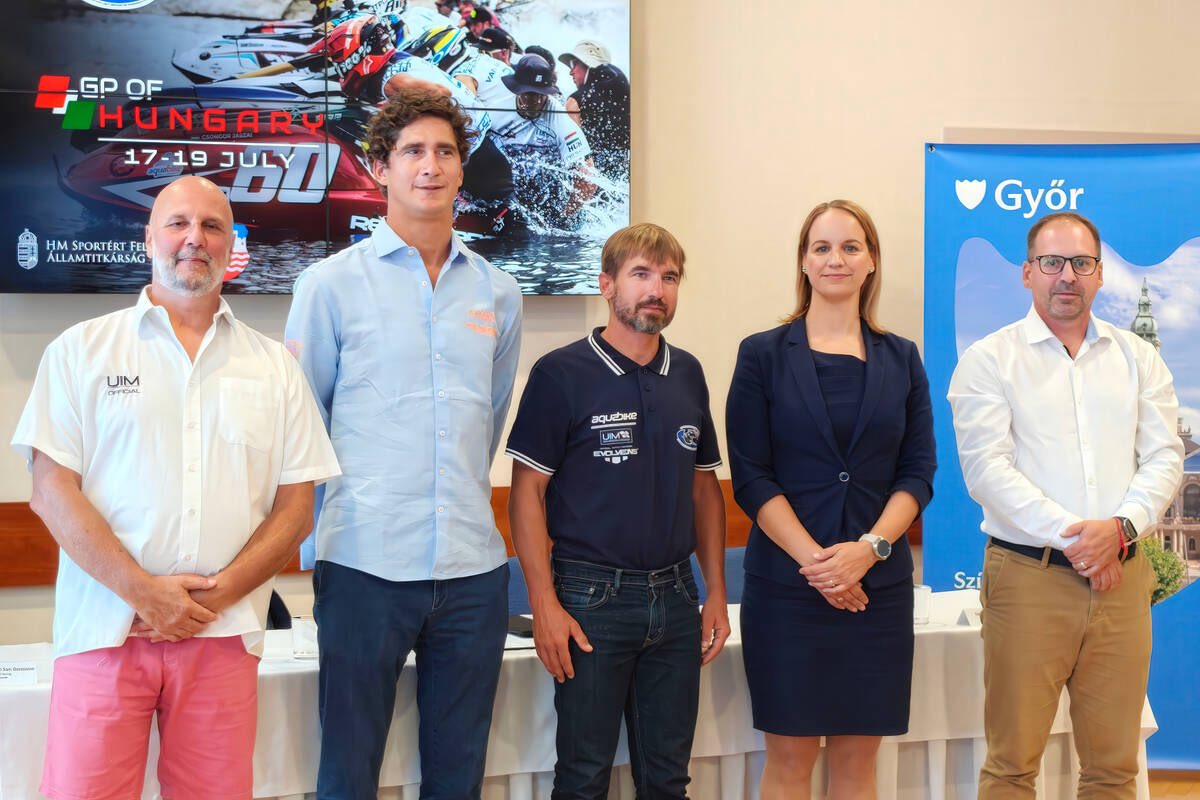 AquabikeWorld's tweet photo. #Aquabike News
GRAND PRIX OF HUNGARY GETS UNDERWAY WITH OPENING PRESS CONFERENCE FOR THE LATEST UIM AQUABIKE EUROPEAN CONTINENTAL CHAMPIONSHIP AND JUNIOR WORLD CHAMP
https://t.co/54JJnm9nth https://t.co/qyFXK4jqXc