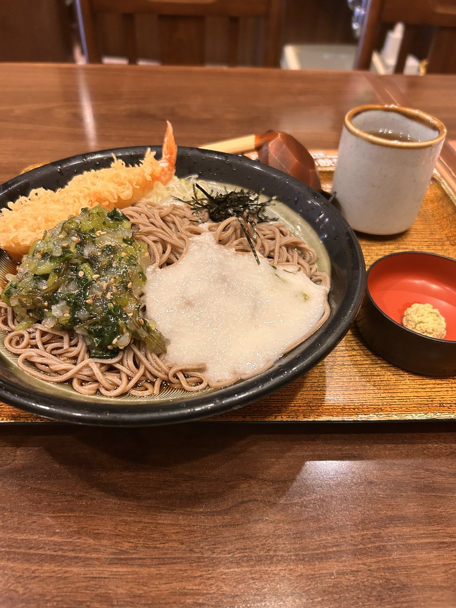 mayupf1007's tweet photo. あなたが
わたしを見つめているから
温もりを感じて
こころはほどける

そして
強くなれる

ねぇいつまでも
わたしのとなりを
空けておく

#エビ天わさびとろそば
#恋　#恋歌　#詩
#おらが蕎麦　
#わさびとろろ昆布 
#海老 https://t.co/iKaXwRu45I
