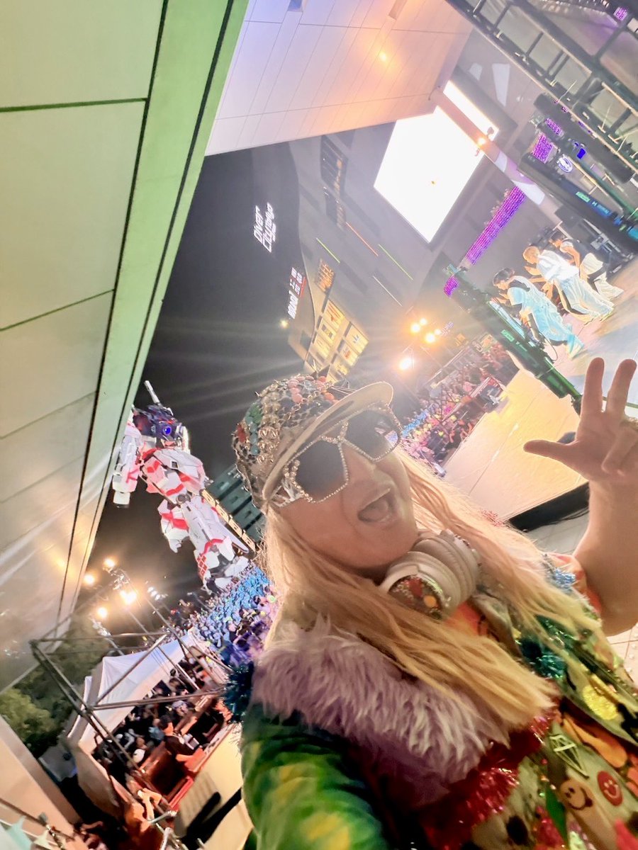 DJKOO_official's tweet photo. NCT WISH Japan Double A-Side Single 『YO-I-DON! / BOY MEETS GIRL』 RELEASE SHOWCASE in TOKYO 

目の前で見るWISHの "BOY MEETS GIRL" 感無量です！時代を超え世代を超え！まさに21世紀で最高の出来事！！

オンステ自撮り共有 DO DANCE！！

#NCTWISH 
#YO_I_DON! #NCTWISH_YO_I_DON! 
#BOYMEETSGIRL #NCTWISH_BOYMEETSGIRL
#NCT_10TH_ANNIVERSARY
#シズニ 
#DJKOO