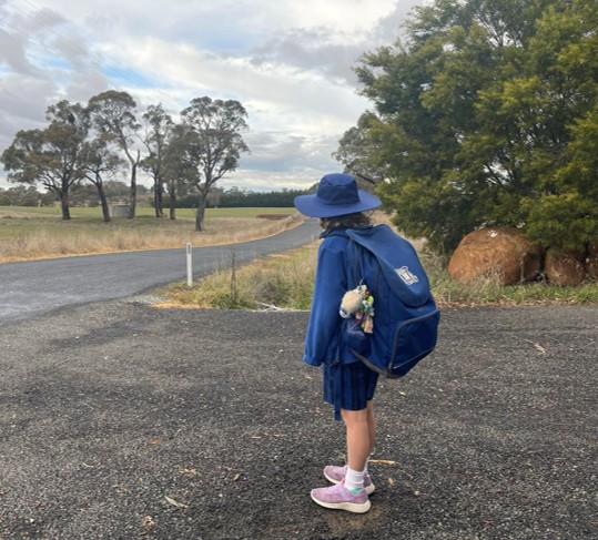 FreeDanDuggan's tweet photo. Dan’s youngest kids head back to school next week. Another school term without their Dad to send them off and pick them up.

A family torn apart and financially crippled by unsubstantiated and politically motivated 14-year-old allegations.

The Australian government could intervene and reject the US extradition request at any time. Instead, the Duggans have been forced to fight their own government in court.

Enough is enough. Dan should be home with his family.
Please help if you can: https://t.co/qyogQjnOR8