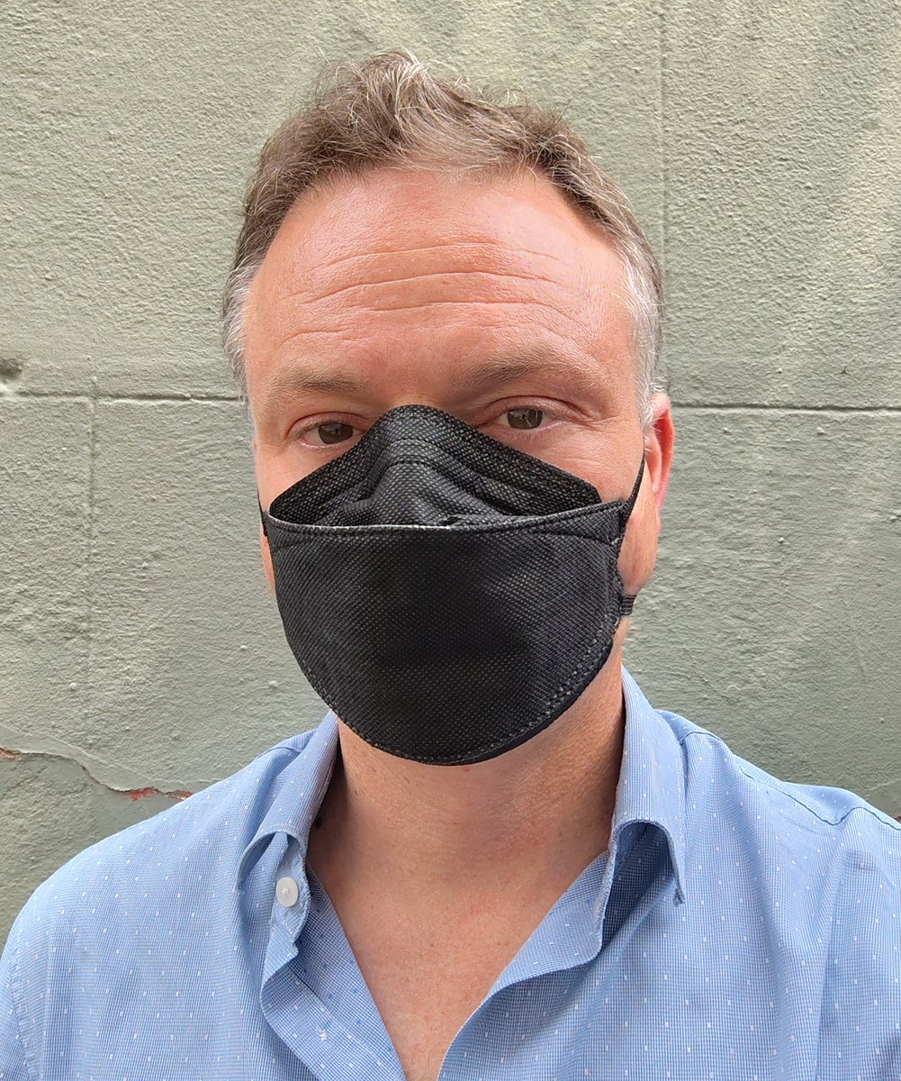 Ninawildflower's tweet photo. My children wear masks like this in school.
It's the last day of their school year.
After school, they are going out with their friends.
Can you guess what they are going to do?
#PPEScandal https://t.co/4Oal9I4NHT