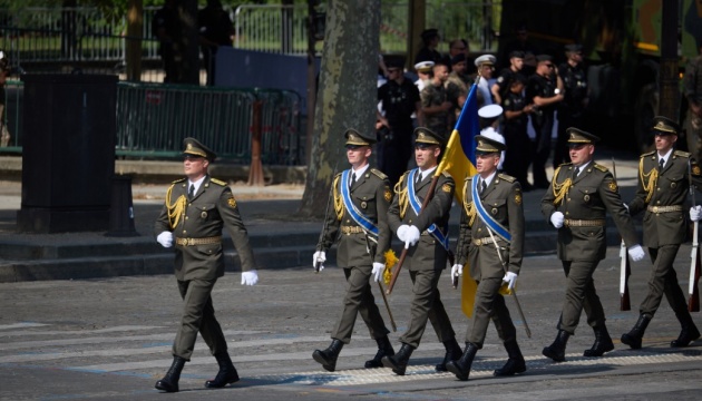 UkrinformFra's tweet photo. Des #soldats ukrainiens participeront au défilé militaire organisé à Bruxelles le 21 juillet à l'occasion de la #Fête nationale belge. #guerre #information
https://t.co/Zl2g0wRIIb https://t.co/2lSuF6Tud5