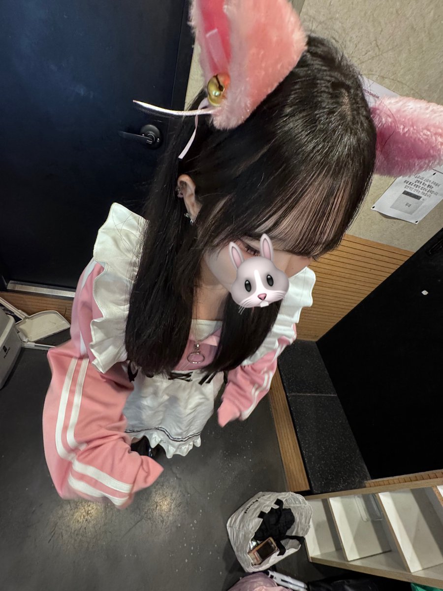 imenine9's tweet photo. 때려요 https://t.co/waojOGP3wI