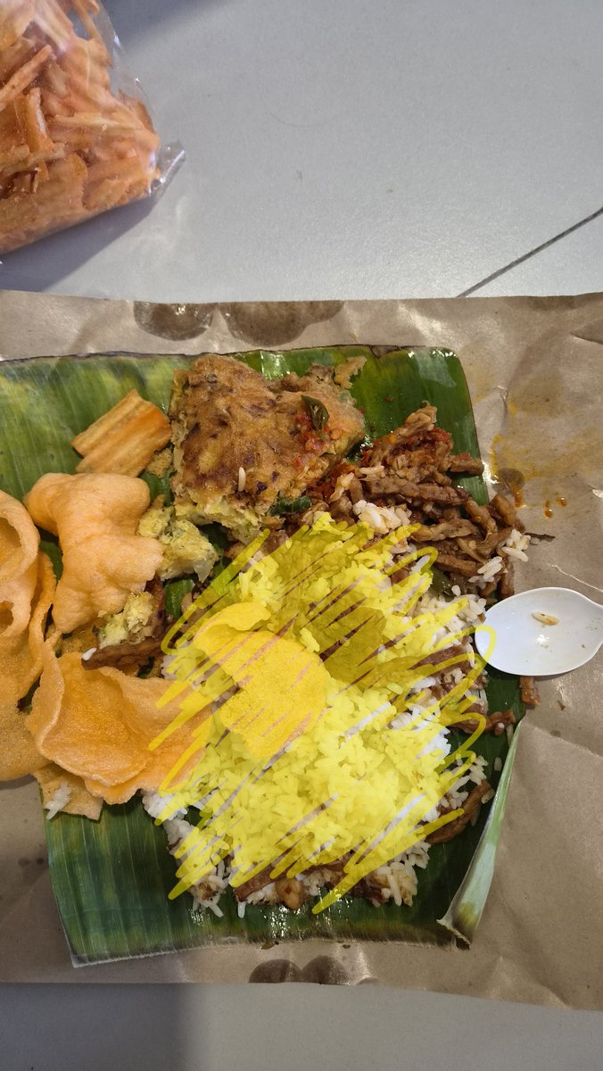 DevinePitch's tweet photo. @thejurgenholic Naskun kuning kak gen https://t.co/1q5SjPDLMl
