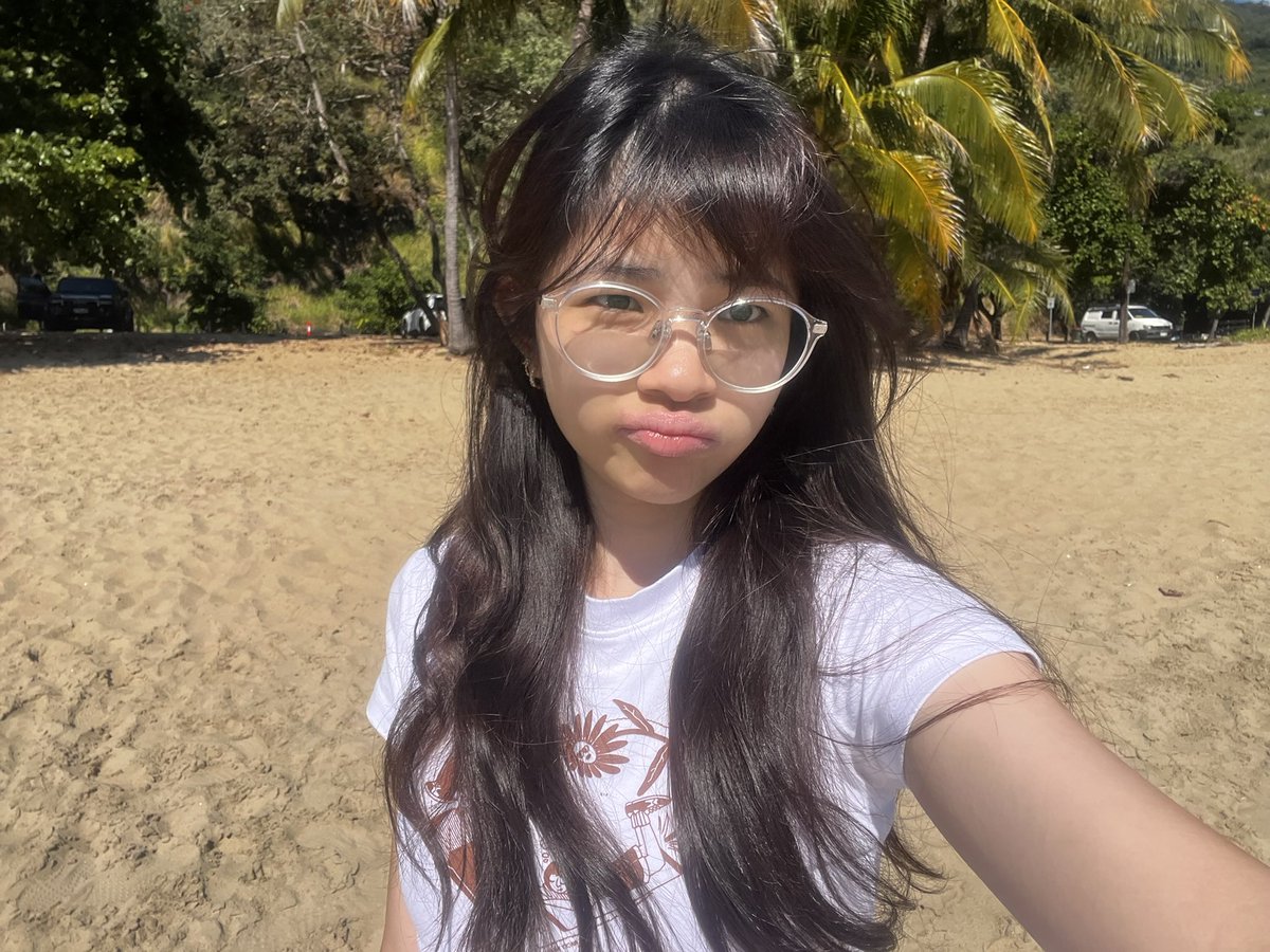 athena 𝜗𝜚 forever hungry tweet media