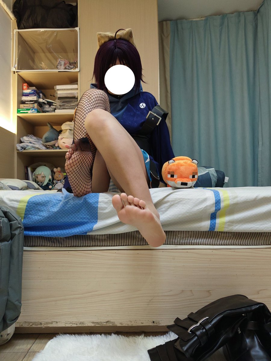 BeiZhai84473's tweet photo. 彩叶小狐狸，但是这样真的能增加直播涨粉的热度获得八千代杯冠军吗
#cosplay #超かぐや姫 #裸足裏 https://t.co/WyTgBWrrev