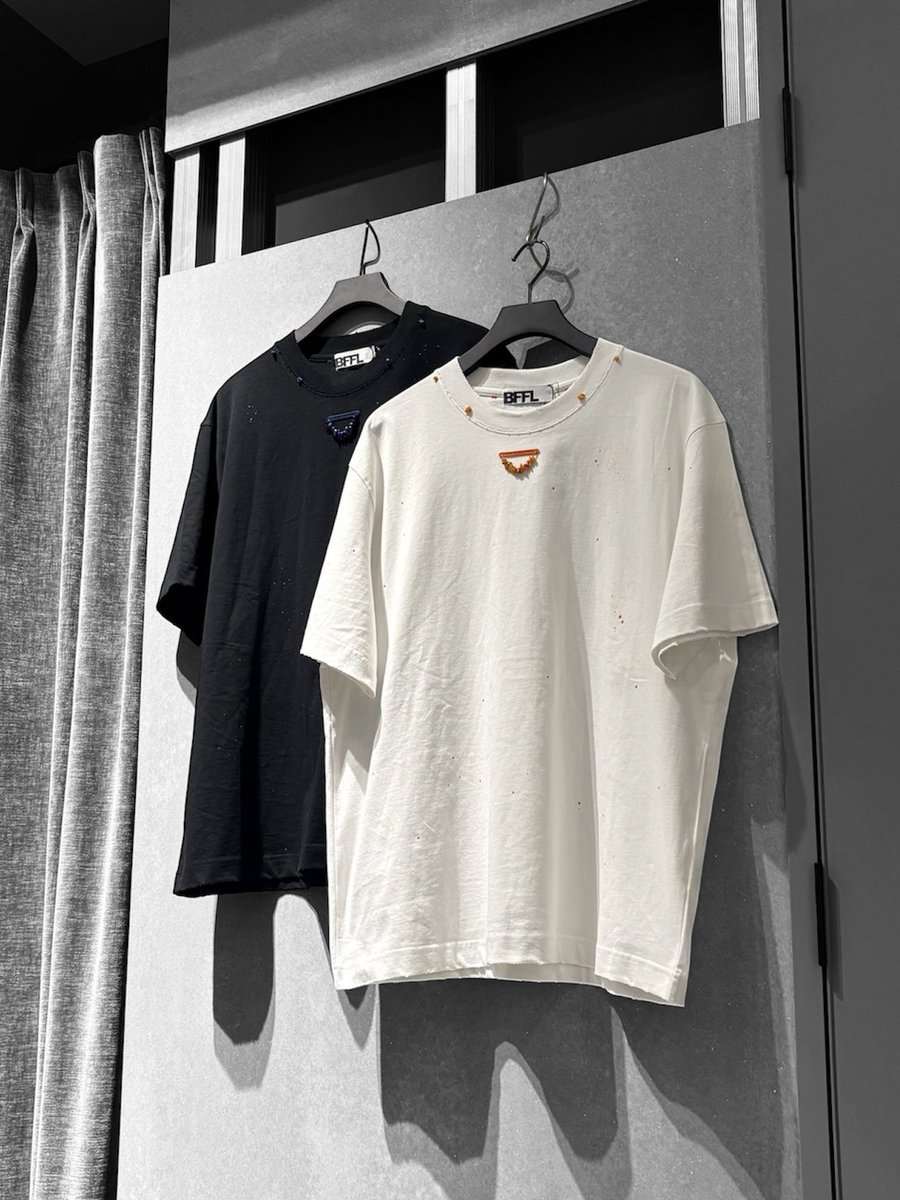 MAGICCINQ's tweet photo. « 26 HI-SUMMER DROP »

BFFL - Cut&amp;Sewn “Lame and beads”
・Price : ¥5,390 - ¥7,590 (including tax)
・Size : M,L

詳細はこちら↓
 https://t.co/1C021yc1i2 https://t.co/AXC4Nr2Hsz