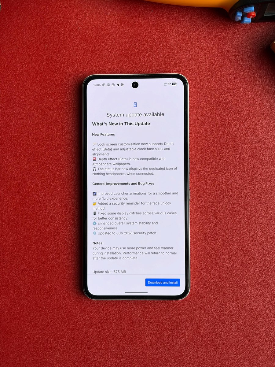 NothingNewsroom's tweet photo. Another month, another meaningful #NothingOS update. 🖤

Instead of just security fixes, Nothing Phone (3a) Lite users are getting:

Lock Screen Depth Effect (Beta)
Smoother animations
Better stability
New headphone integration

Which feature are you trying first?

#Nothing https://t.co/Xnb6V5jmeY