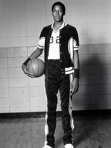ScottiePippen's tweet photo. Young Bull https://t.co/JyX3JfRycb
