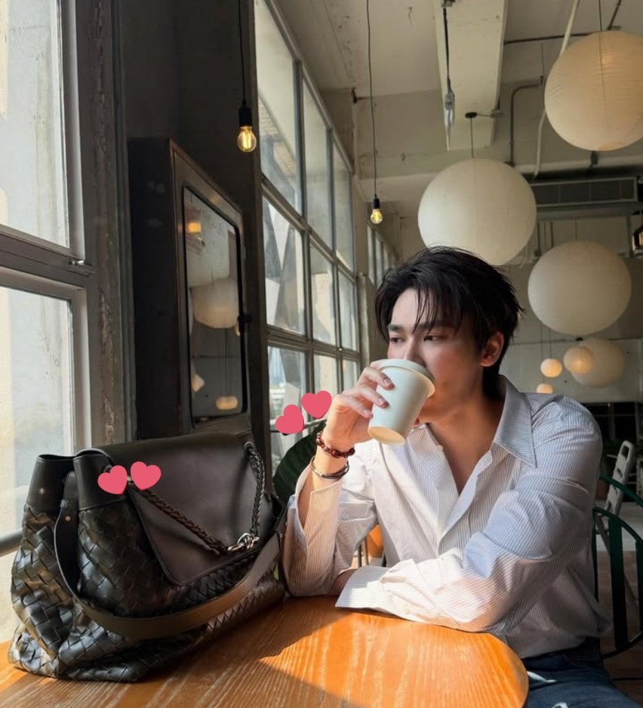 meepangg's tweet photo. วิธีอวดแบบให้คนรู้ว่าอยู่กับเมะ😌 https://t.co/prGX8cf1Vr