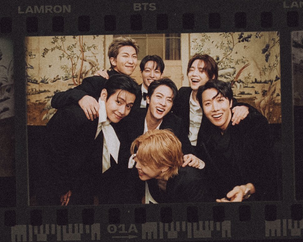 _Seokjinverse's tweet photo. Seven stars, millions of hearts, one purple universe. Together we've laughed, cried, grown, and dreamed. This friendship is our forever home. 💜 https://t.co/acY7b9nPE6