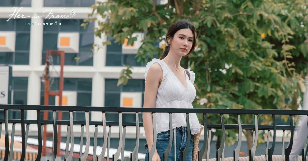 broadcastthai's tweet photo. Photo Set #2
'Her in Frame เธอในภาพนั้น' 🦋

ทุกภาพมีเรื่องราวให้ค้นหา
ทุกความทรงจำมีความหมายให้จดจำ
และทุกการพบกัน...อาจเป็นจุดเริ่มต้นของความรักที่รอคอย

สิงหาคมนี้ ในโรงภาพยนตร์

#HerinFrameเธอในภาพนั้น
#EGAT
#broadcastthaitv
#thanapob_lee #lalinalena https://t.co/gyj2HEWzZr