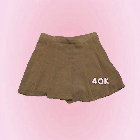delluneee's tweet photo. @mihyacimols wts mini skirt, bebas nego yaa 🥨 take all free 1 item 🛐
yang mau details nya boleh langsung dm ;3
pengiriman lewatt shoope yaa 📦💯
#wts #wtb #miniskirt #rokpen #preloved #zonauangㅤ https://t.co/tNlHY34EVy