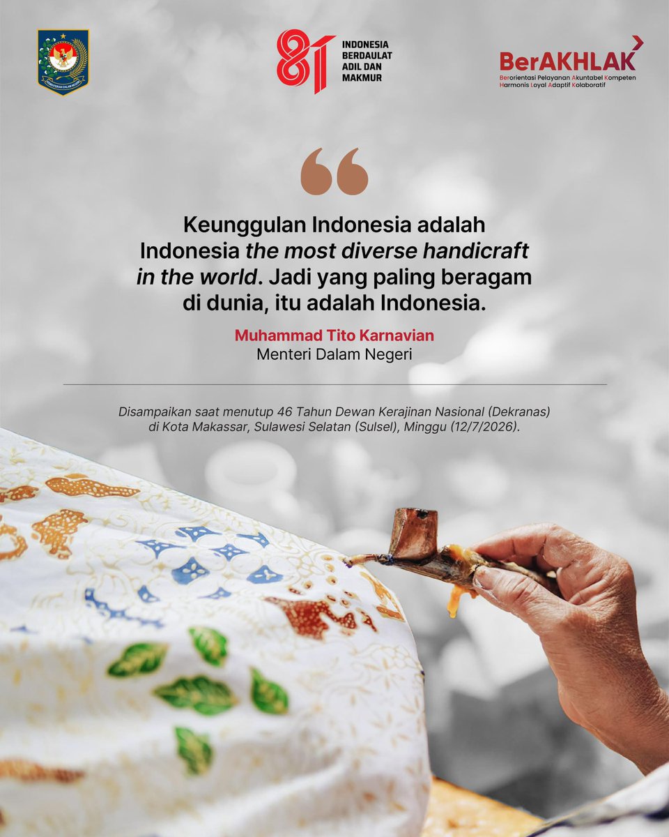 kemendagri's tweet photo. Pasar kerajinan dunia bernilai sekitar Rp500 triliun per tahun. Mendagri @titokarnavian mendorong Pemda berkolaborasi dengan Dekranasda untuk mengembangkan produk kerajinan daerah agar semakin berdaya saing di pasar global. https://t.co/qPzKLD9sbC