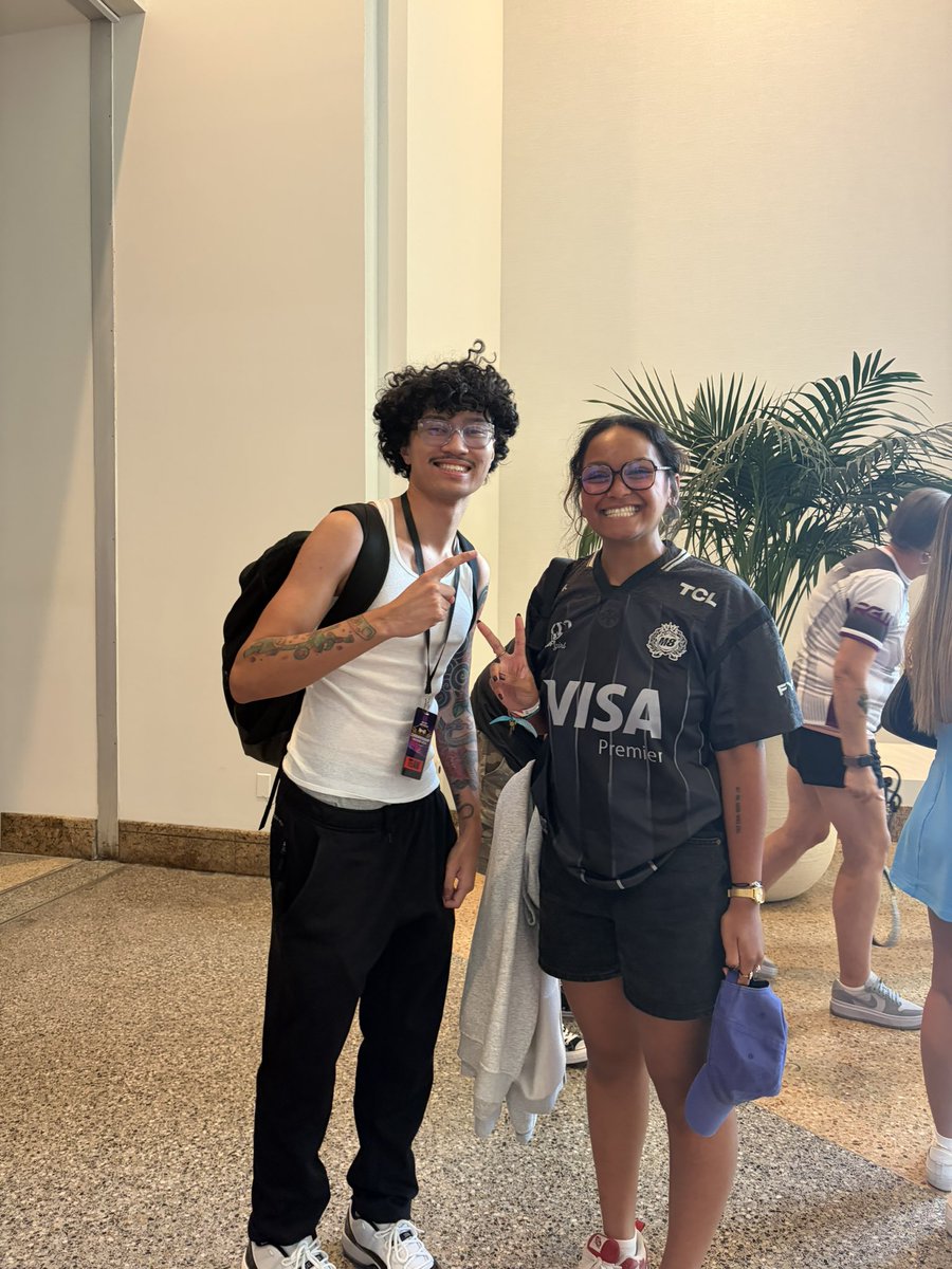 ariaptor's tweet photo. J'ai une photo avec mes chouchous 🥹🫶🏻 (avant que hydra et scrap prennent leur place 👀) https://t.co/AqGFTbtWtt
