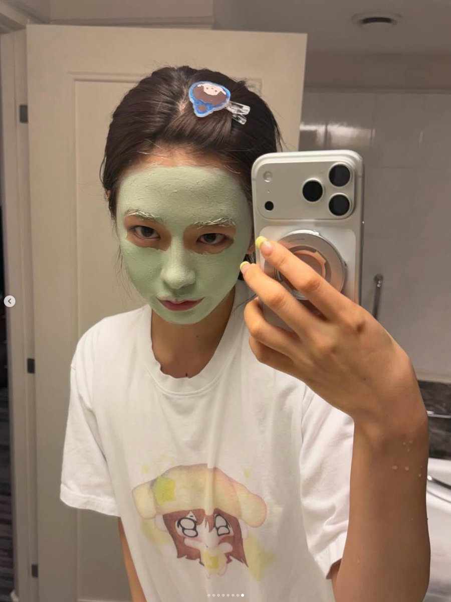 Whoop_sie's tweet photo. 안유진이 쓰는 이거 풀리꺼 맞나?
모공 부자인데 그린토마토 이거 꽤괜
쓰고 나면 피부 진짜 맨들거림 https://t.co/MRCChN4ho1