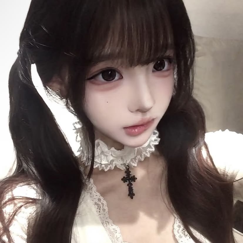 kimokimokimo00's tweet photo. 乙女の理想がたっぷり詰め込まれたあまあまショートケーキみたいな女の子。めちゃくちゃかわいい...こんなまん丸お目目に見つめられたらイチコロだよ... https://t.co/ZQcK6yiamO