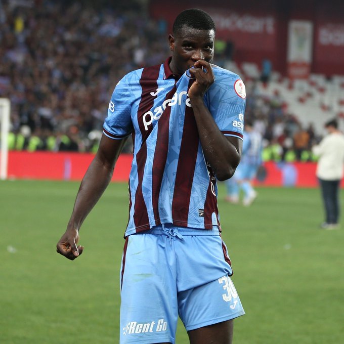 filespor's tweet photo. Fenerbahçe, Paul Onuachu ile ilgileniyor. Trabzonspor, reddedilemeyecek bir teklif gelmesi halinde transferi düşünebilir. (Sabah) https://t.co/gAGyty6lrF