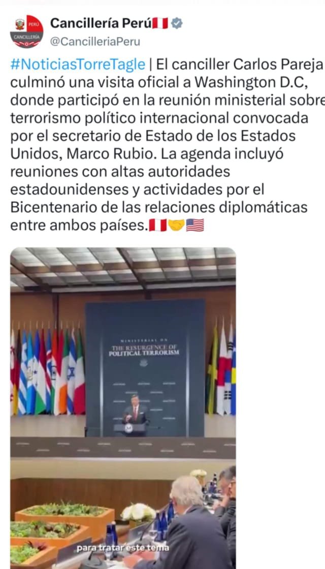 JUlIOSCHIAPPAP's tweet photo. Revisaron el memo de entendimiento en entendimiento del ex Canciller De Zela de noviembre 2025 acordado con Rubio, contra los intereses del Perú? 
1. Compra de aviones F15, a EEUU, con software cerrado, descartando oferta de Grippen (Suecia) que operan con software abierto. Software con codigo cerrado no permite disparar ni un misil sin autorización de Washington. 
2.Acuerdo preferencial para exploración  de Litio, Tierras Raras y Cobre, sin acuerdo de industrializarlos en Perú. 
3.Preferencia-para empresas americanas- en exploración y explotacion de petróleo y gas en nuevos yacimientos encontrados en el mar frente a la costa norte del Perú. 
4. Concesión de puertos de Matarani y Paita a empresa americana BlackRock, dueña de Puertos de Guayaquil, Panamá, Manzanillo, y otros en la costa oeste de EEUU.
Vale la pena recordar que en el exterior se produjeron posiblemente irregularidades graves, el responsable es el Canciller Pareja que 24 horas después de ser elegido cambio aspectos claves del proceso. Fue felicitado por Marco Rubio, Secretario de Estado de Trump.