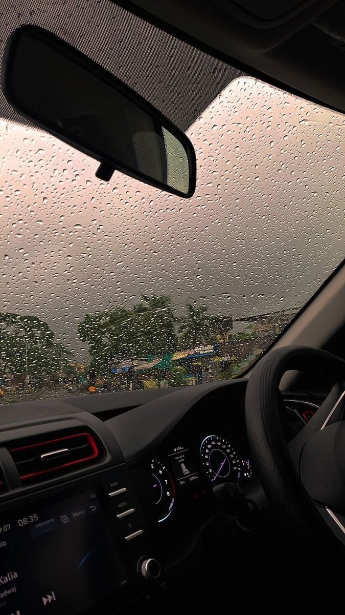 Mbgcrypt's tweet photo. Gmgm Champs

Who else hates going to work in a rainy morning 💔 https://t.co/jHDScm9VVO