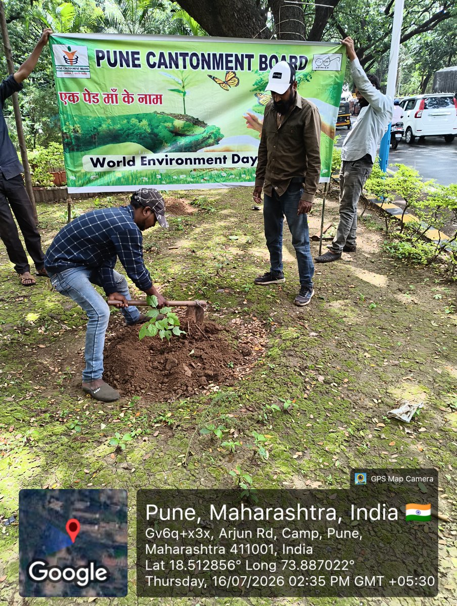 ceo_pune's tweet photo. Ek ped Maa Ke Naam - Tree plantation drive at Gurudwara Road  and Arjun Marg by staff of Pune Cantonment Board #ekpedmaakenaam https://t.co/L5Lp6T3Jik