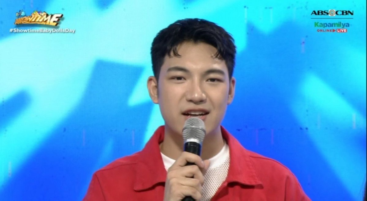 DarrenTrendsOfc's tweet photo. Ang aming  napaka-gwapong  Chinito!! 😍💚

#DARREN @Espanto2001
#ShowtimeBabyDollsDay https://t.co/256uaP79jy