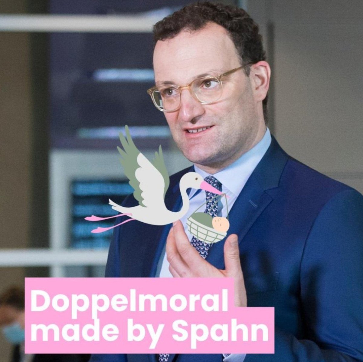 Lisa_Viaalpina's tweet photo. Man liest gerade, dass  #Spahn Doppelmoral unterstellt wird.🤔

Von Doppelmoral zu sprechen, wäre hier fast schon schmeichelhaft –
denn dafür müsste überhaupt erst Moral vorhanden sein. https://t.co/m7ER7jyGI2